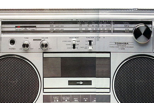Tienen repuesto de radiocasettes TOSHIBA de los años `80-90